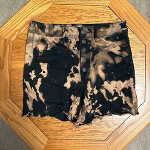 *AMERICAN EAGLE OUTFITTERS* Black x Bleach Pattern Shorts Size 8